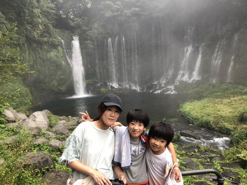 富士山の帰り道　白糸の滝