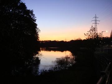 公園の夕日が沈んだ後の美しい景色。 とーふさん