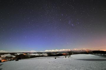 十勝岳連峰の冬の星空 kenken4331さん