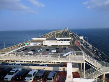 千葉側は海上橋で、PAからの眺めもきれいです kn0201さん