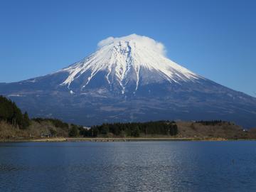 富士山を見ながら、湖畔でのんびりできます＾＾ 万里ママさん