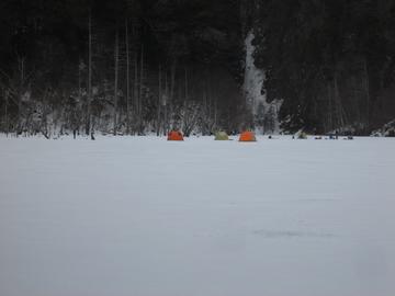 凍った湖（その２） hamuさん