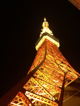 夜の東京タワーはすごく綺麗で、デートにオススメ。 タカさん