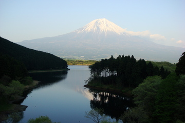 部屋から見える富士山 kazzunchiさん