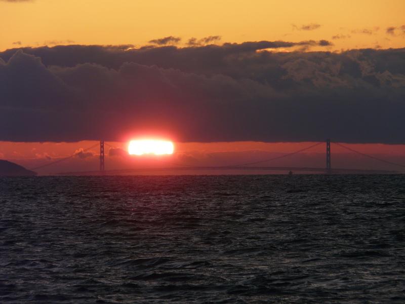 大阪湾より見る夕日