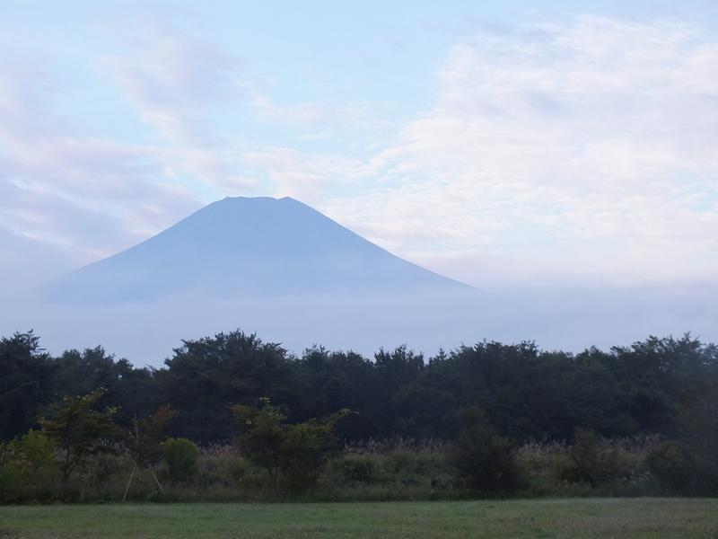 早朝の富士