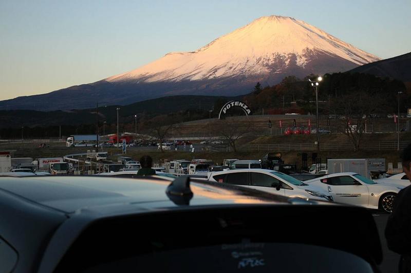 20th NISMO FESTIVAL 夜明け前の富士山