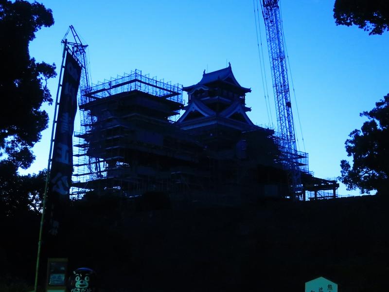 早朝の熊本城