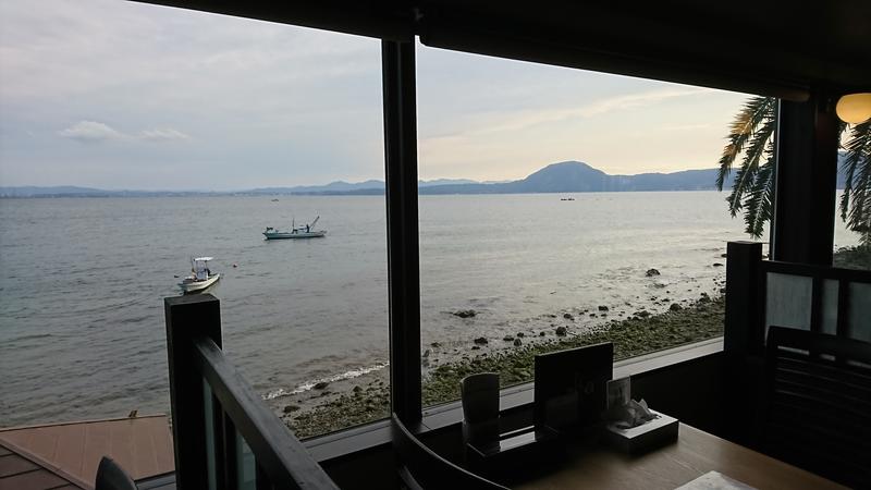 ドライブで立ち寄ったレストランの風景