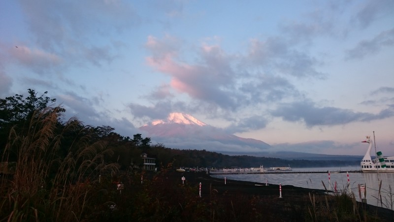 山中湖より望む富士山