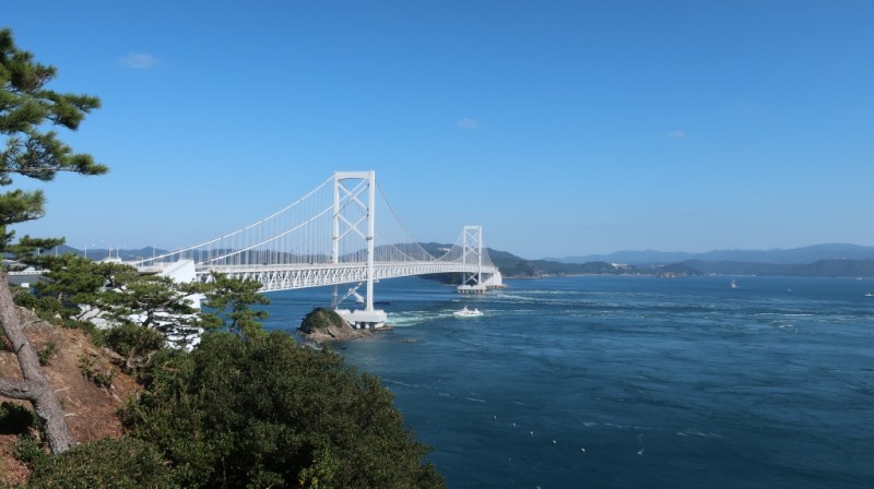 大鳴門橋