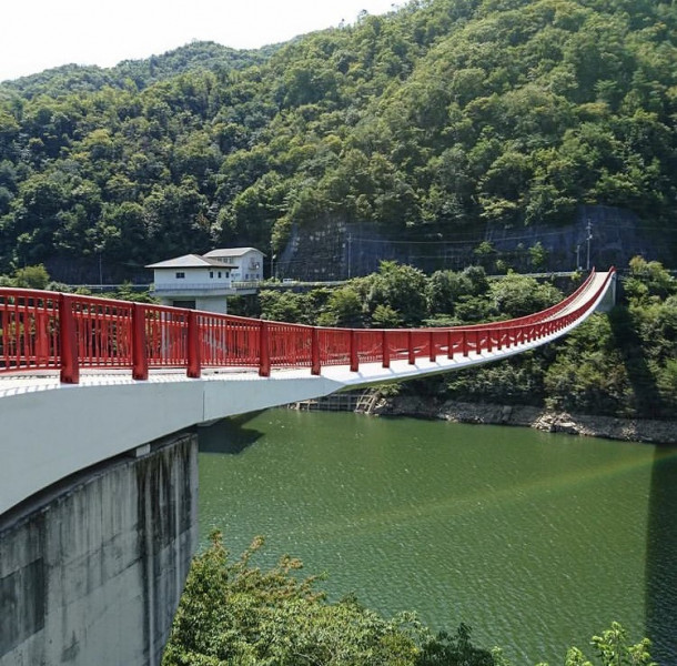 ギネスの吊橋