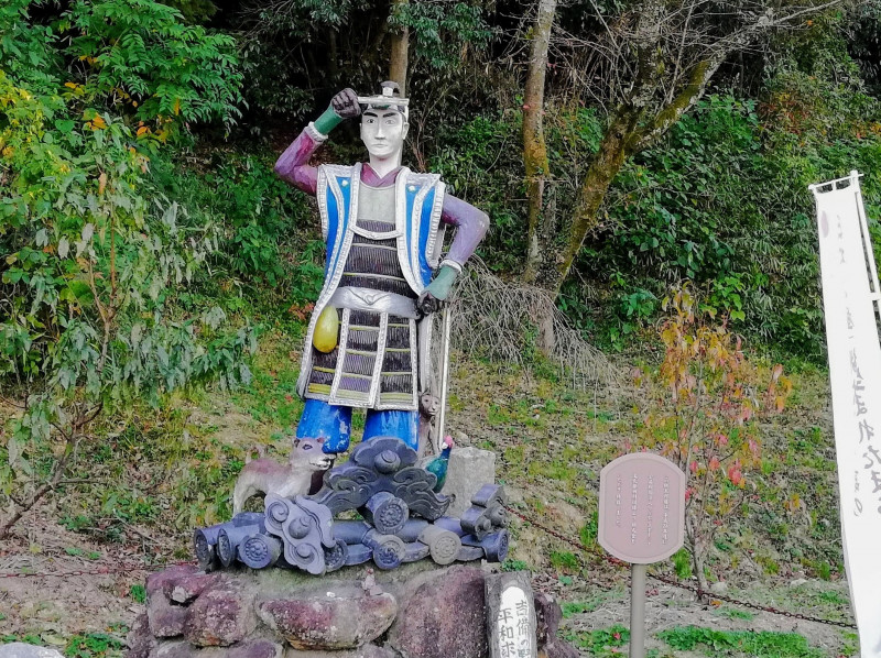 吉備津彦神社桃太郎像