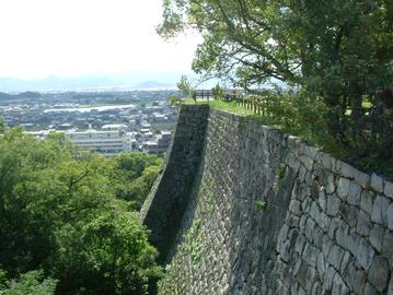 美しい曲線の石垣です。 Ryoma1949さん