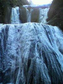 凍った名瀑･袋田の滝 トモさん