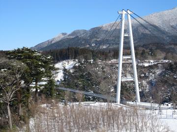 雪の大吊り橋 アロマさん