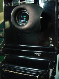 潜望鏡のカメラは、ニコン製。 ∞さん