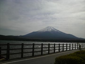 山中湖　湖畔からの富士山 M・Yさん