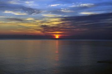大海に沈む夕陽 kenken4331さん