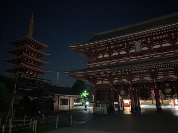 浅草寺の夜景 趣味はドライブ、釣りさん