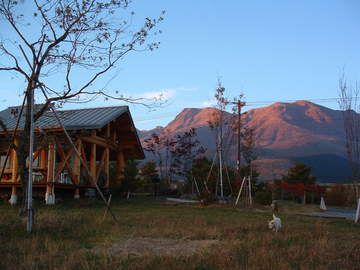 阿蘇山や久住の連山の美しい風景を眺めながらひと休み DriveNaviさん